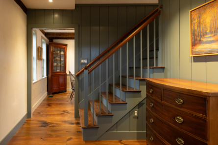 241107-Custom Staircase From Library