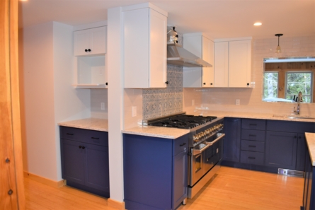 Kitchen counters blue and white